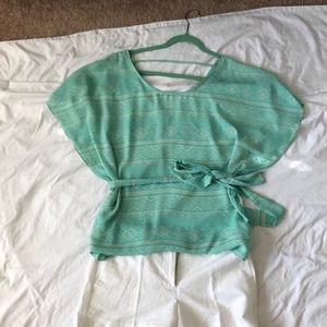 Geometric print top with belt